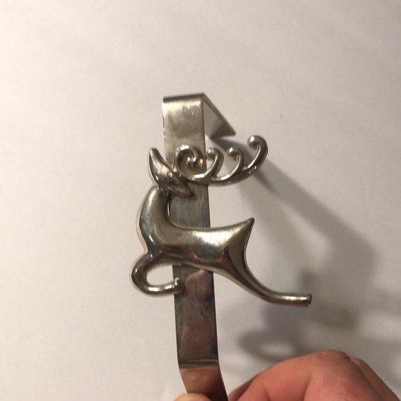 Set 3 Metal Stocking Hangers - Picture 3 of 9